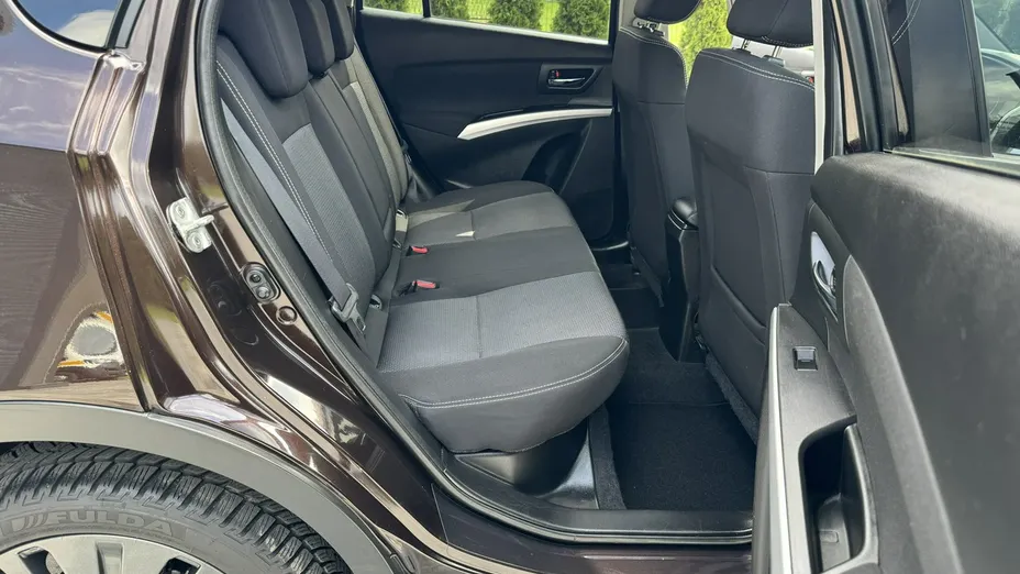 SUZUKI S-Cross -