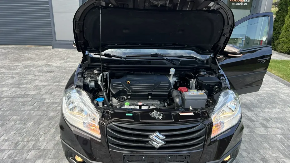 SUZUKI S-Cross -