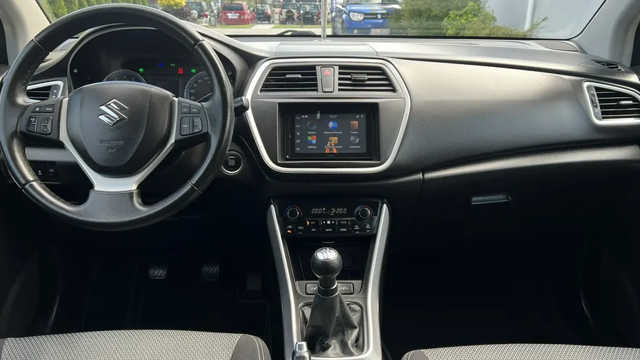 SUZUKI S-Cross -