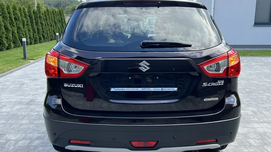 SUZUKI S-Cross -