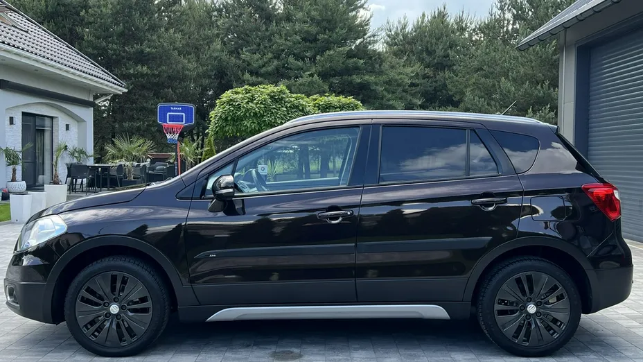 SUZUKI S-Cross -