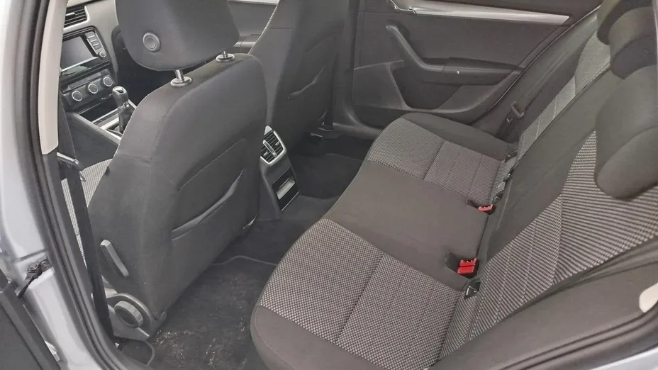 SKODA Octavia -