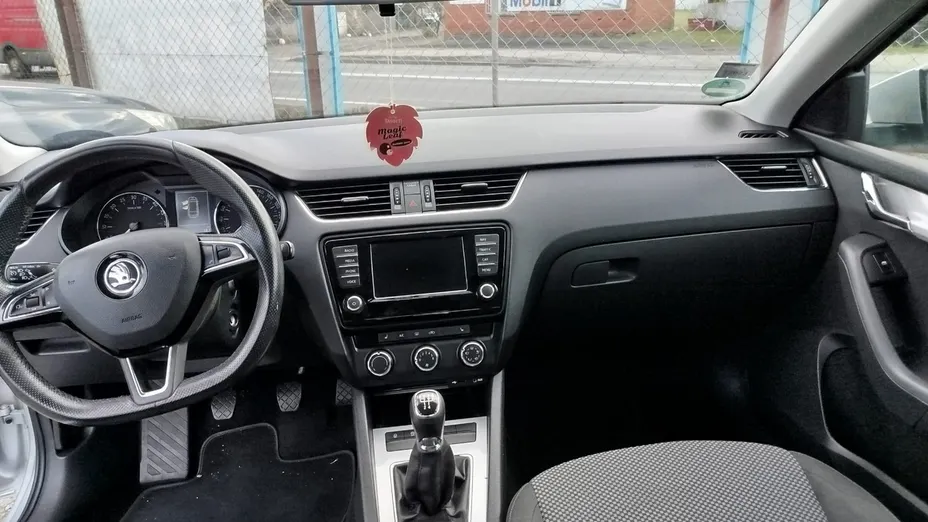 SKODA Octavia -