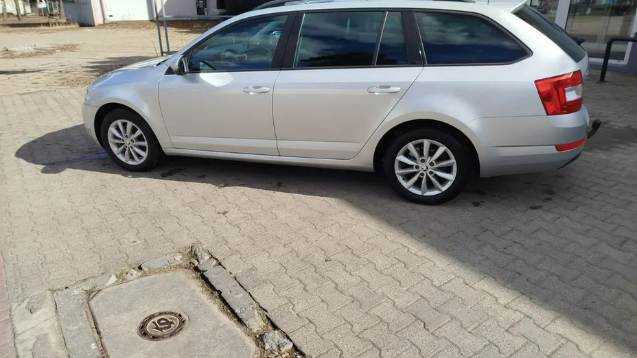 SKODA Octavia -