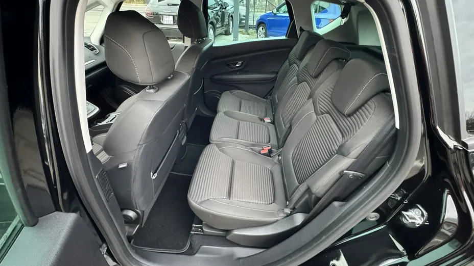 RENAULT Scenic -