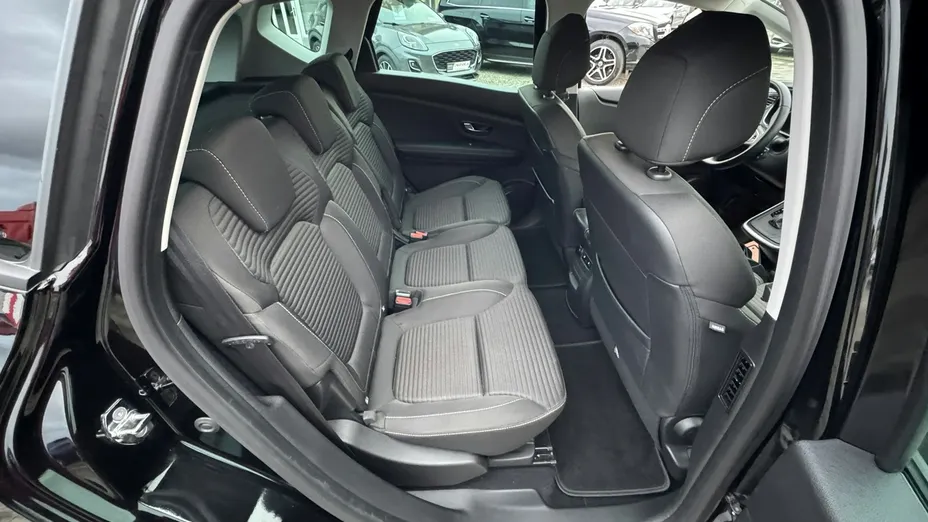 RENAULT Scenic -