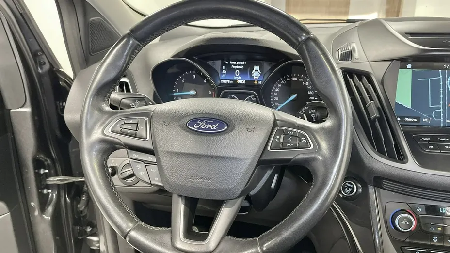 FORD Kuga -
