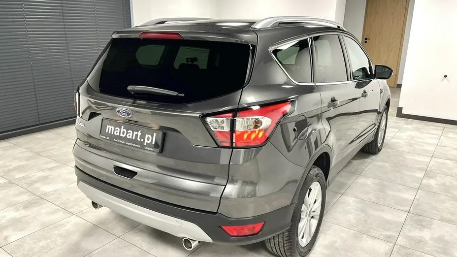 FORD Kuga -