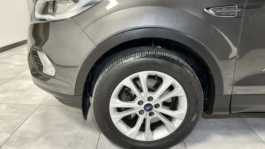 FORD Kuga -