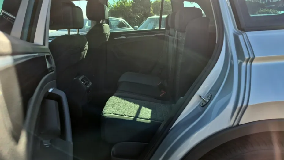 Volkswagen Tiguan -