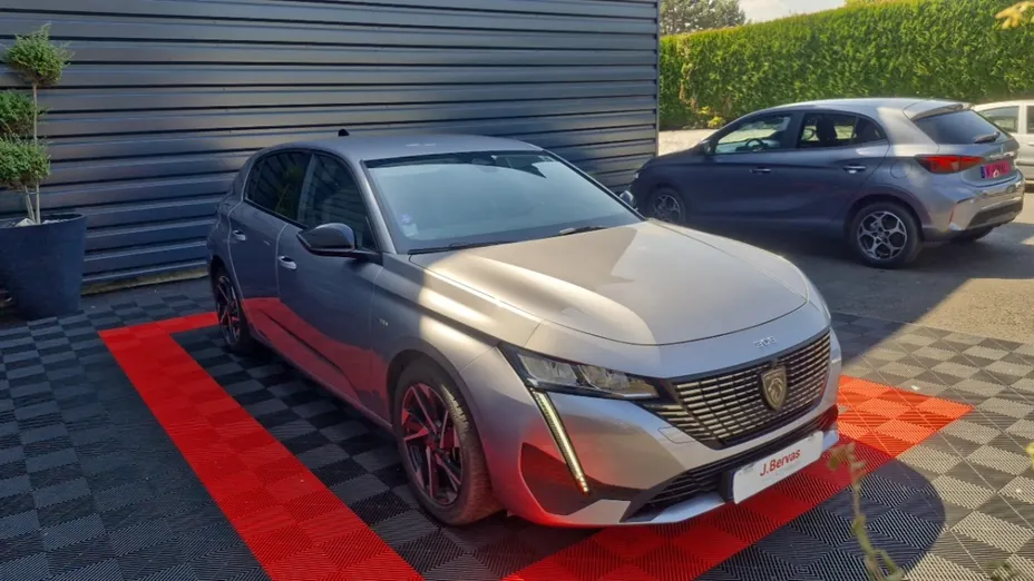 PEUGEOT 308 -