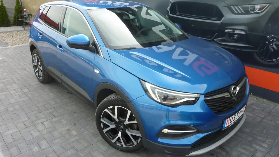 OPEL Grandland X -
