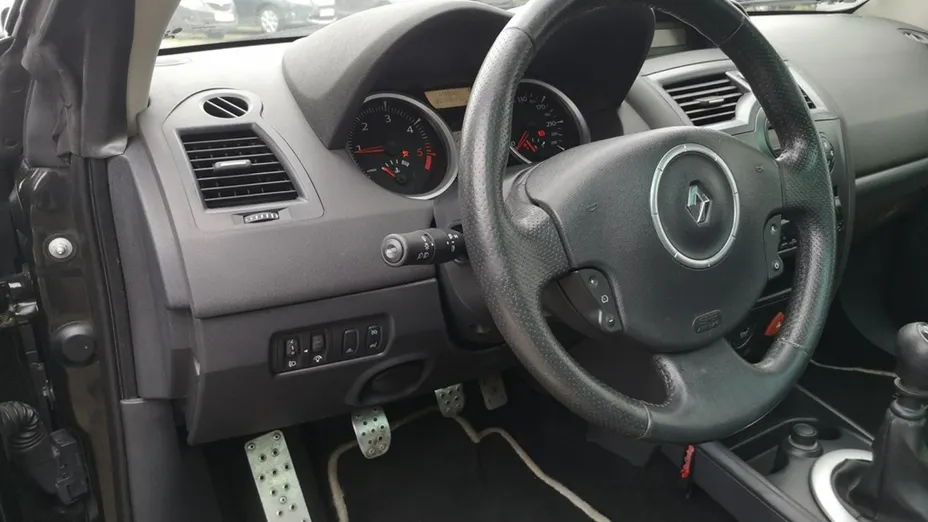 RENAULT Megane -