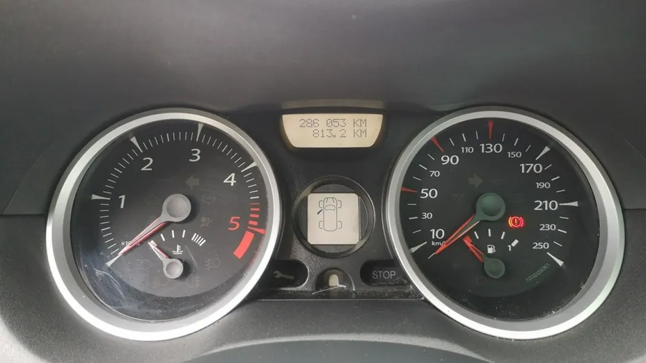 RENAULT Megane -