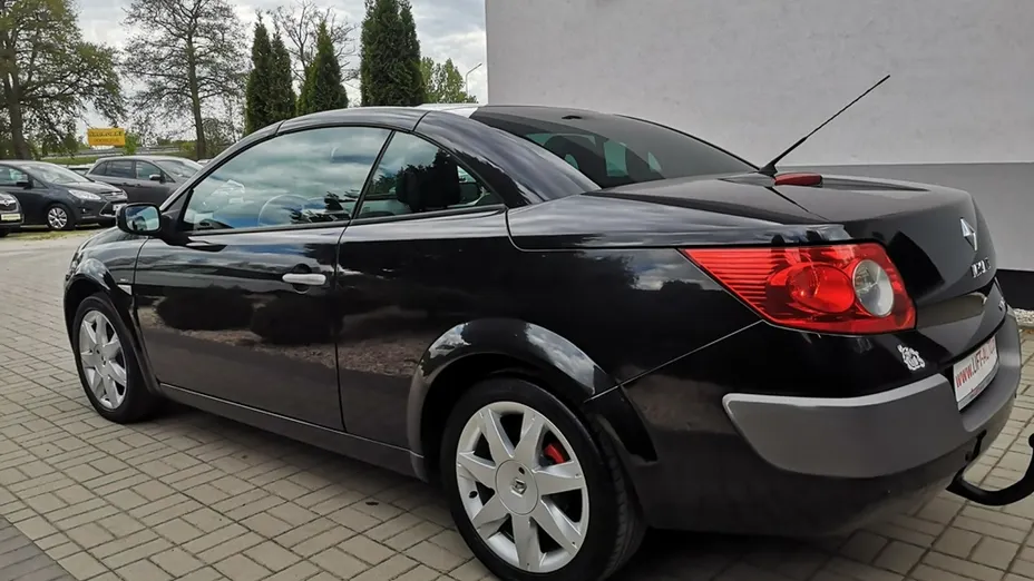 RENAULT Megane -