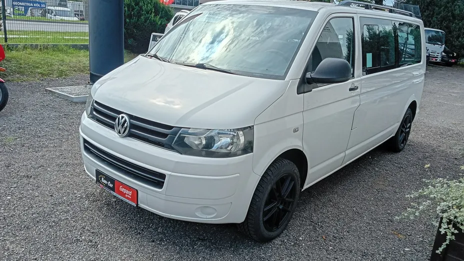 VOLKSWAGEN Caravelle -
