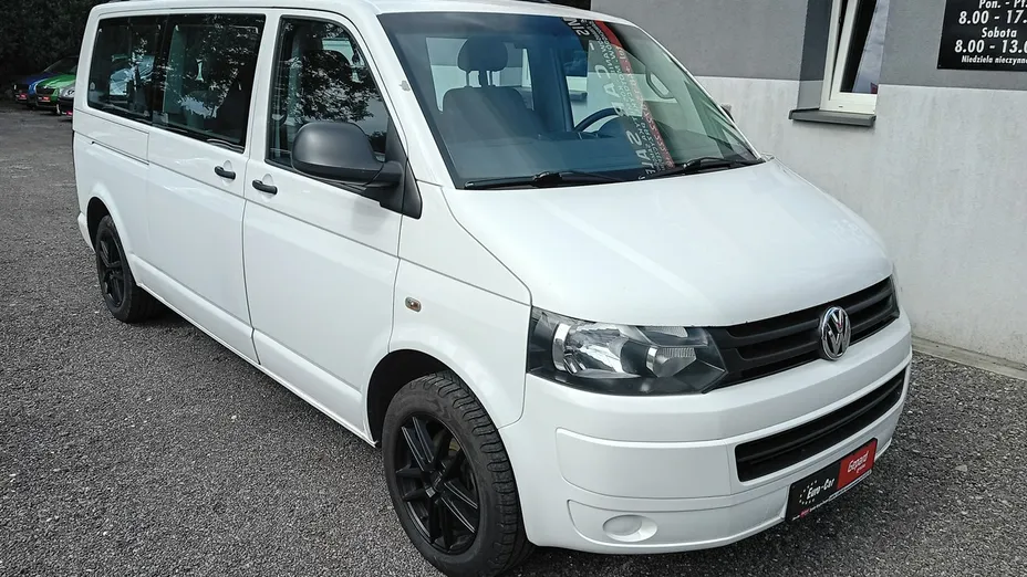 VOLKSWAGEN Caravelle -