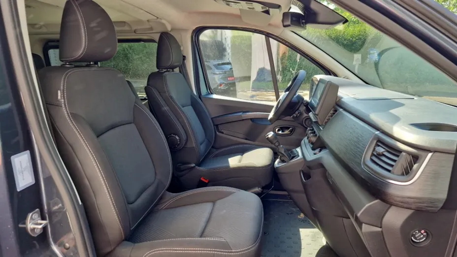 RENAULT Trafic -