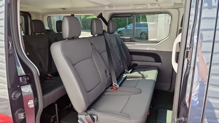 RENAULT Trafic -