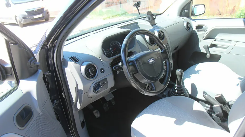FORD Fusion -