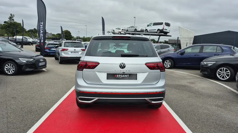 Volkswagen Tiguan -