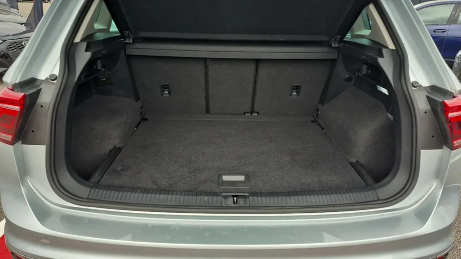 Volkswagen Tiguan -