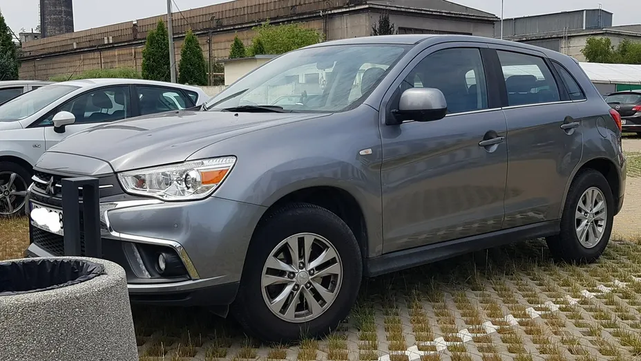 MITSUBISHI ASX -