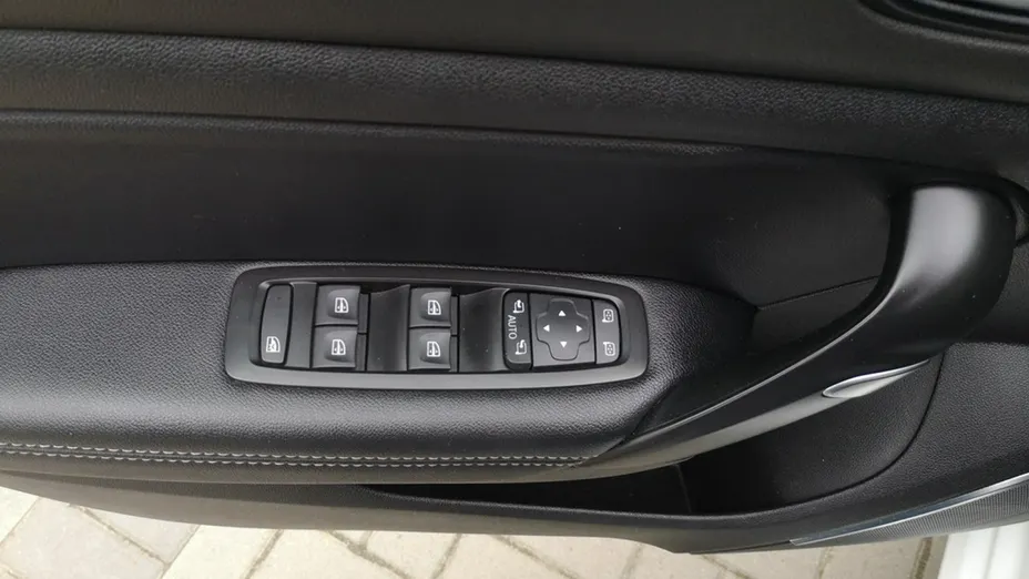 RENAULT Megane -