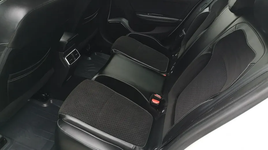 RENAULT Megane -