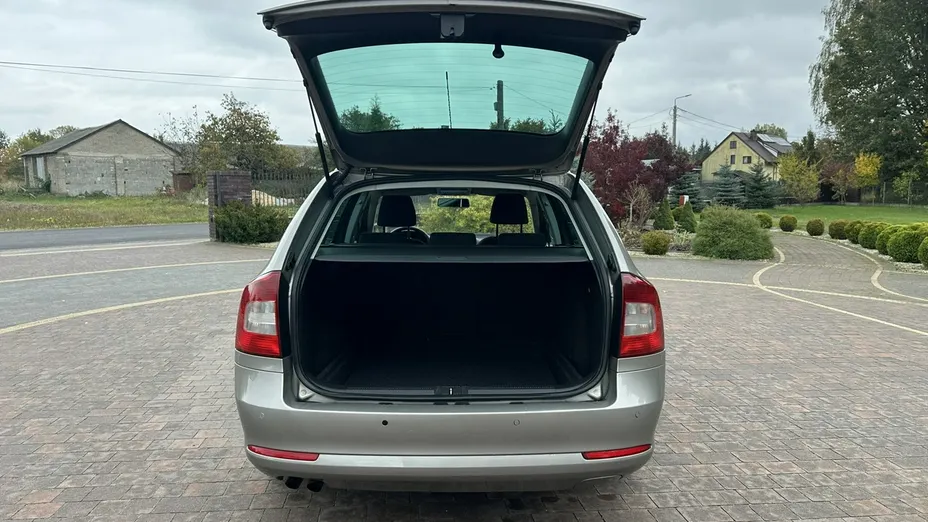 SKODA Octavia -