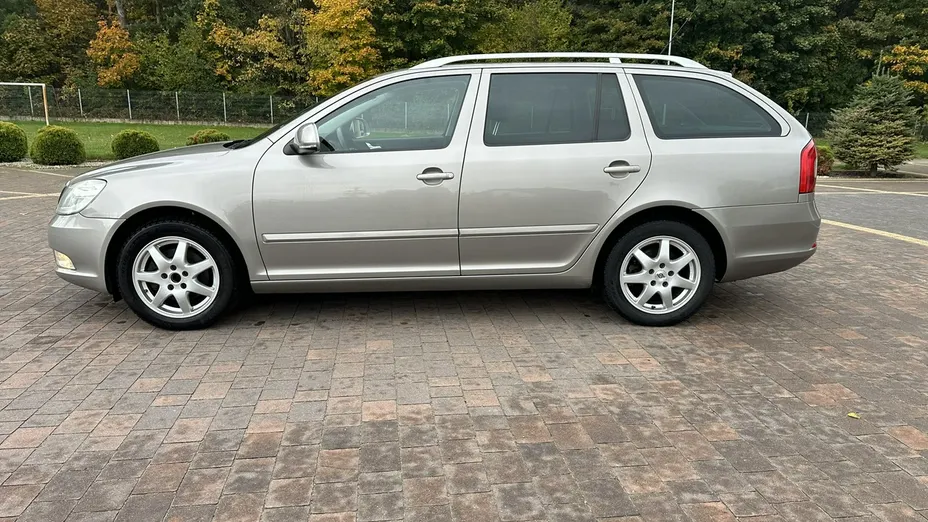 SKODA Octavia -