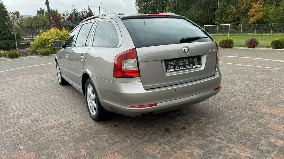 SKODA Octavia -