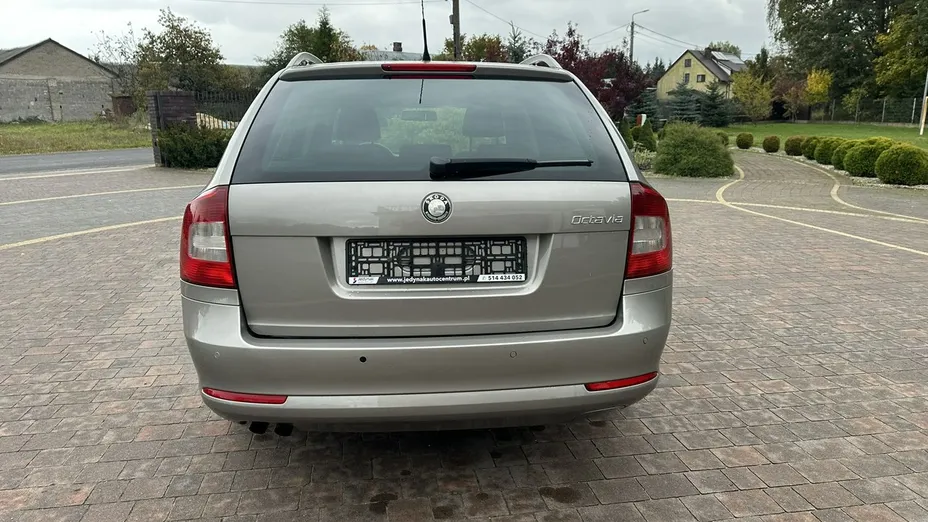 SKODA Octavia -