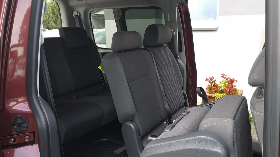 VOLKSWAGEN Caddy -