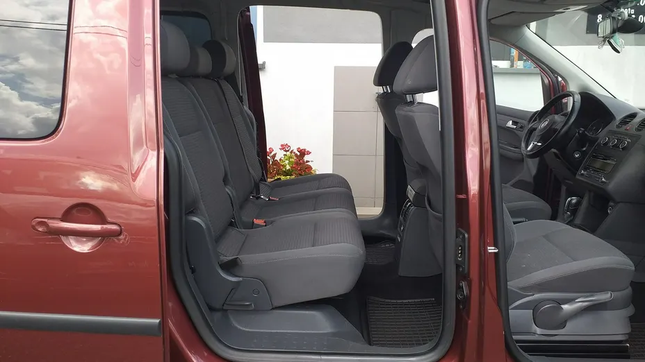 VOLKSWAGEN Caddy -