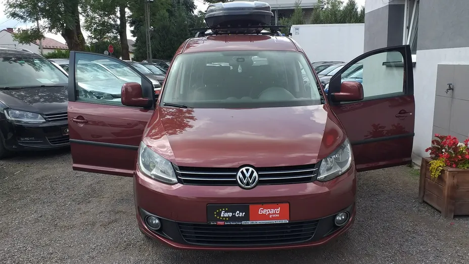 VOLKSWAGEN Caddy -