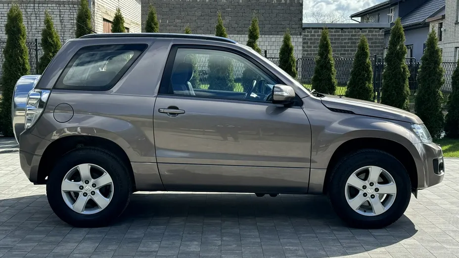 SUZUKI Grand Vitara -