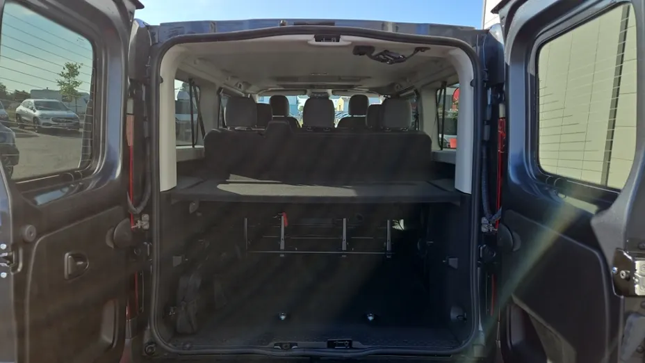 RENAULT Trafic -