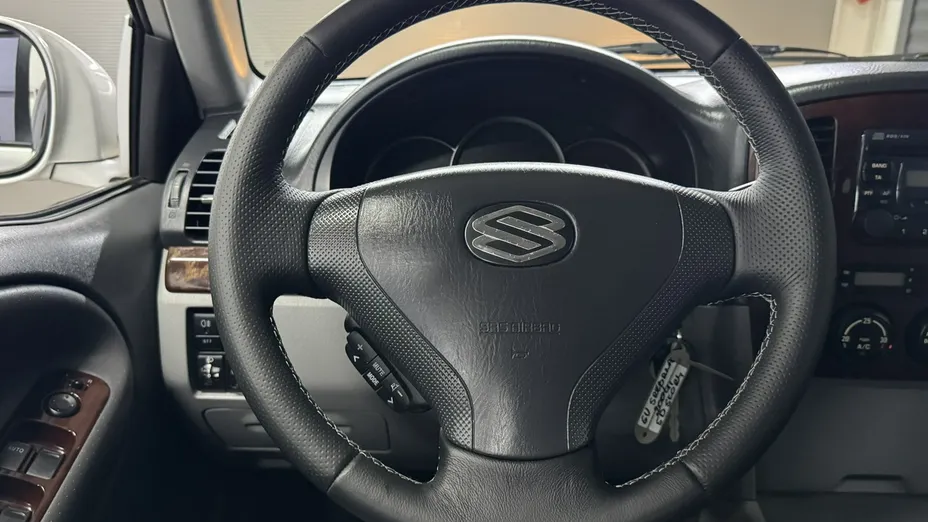 SUZUKI Grand Vitara -