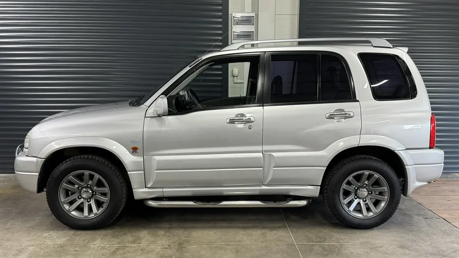 SUZUKI Grand Vitara -