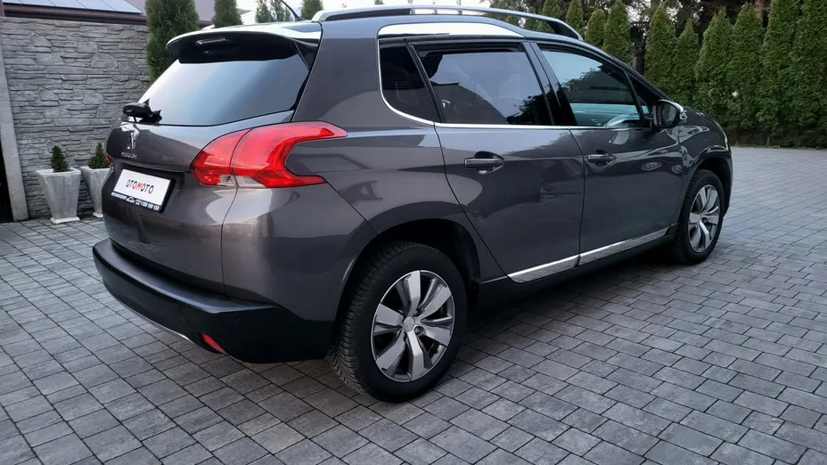 PEUGEOT 2008 -
