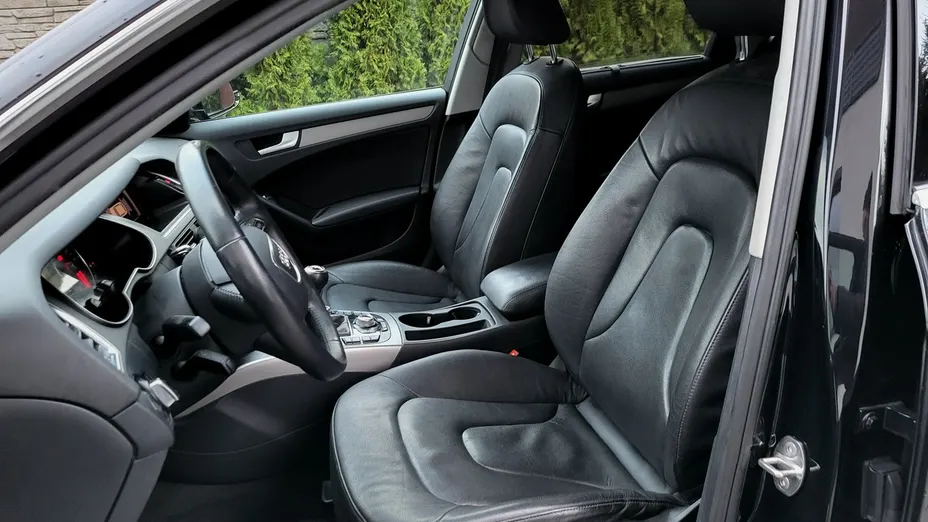 AUDI A4 -