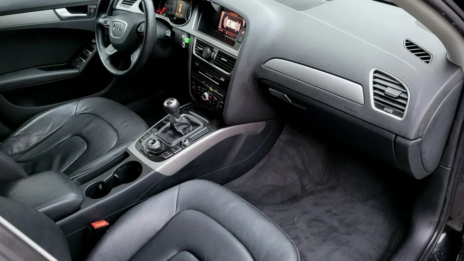AUDI A4 -