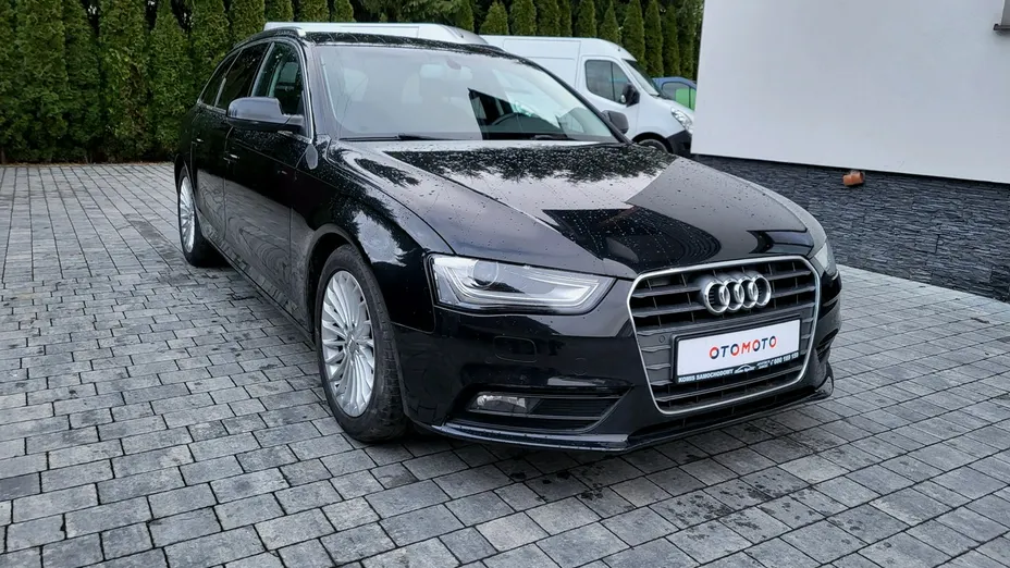 AUDI A4 -