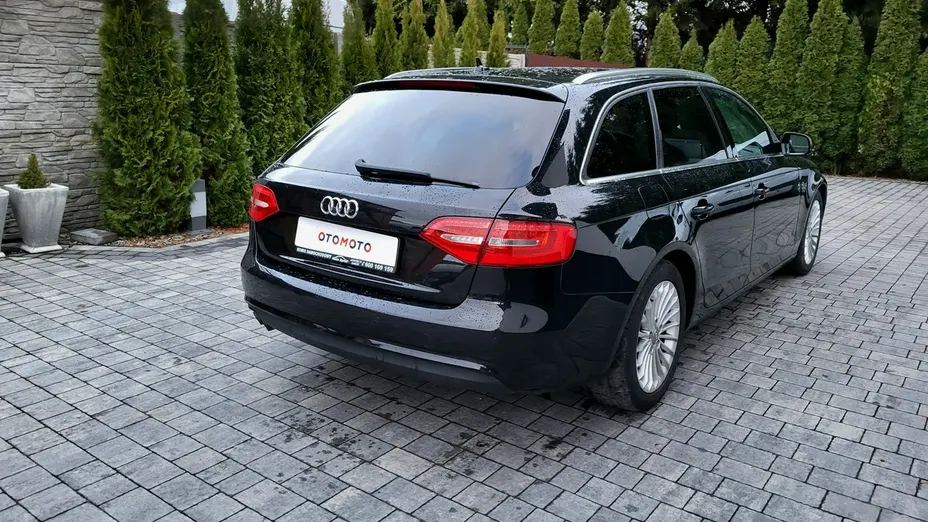 AUDI A4 -