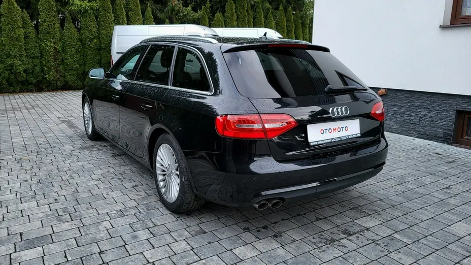 AUDI A4 -