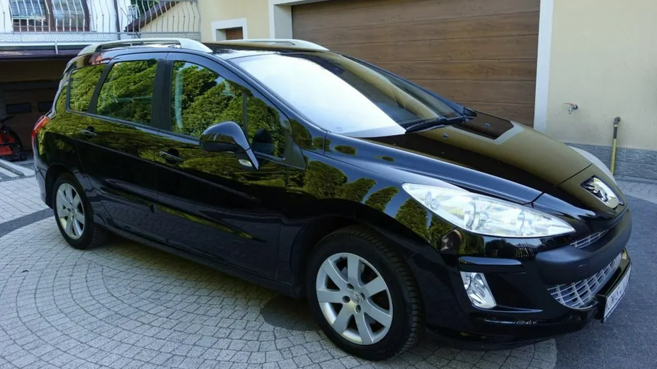 PEUGEOT 308 -