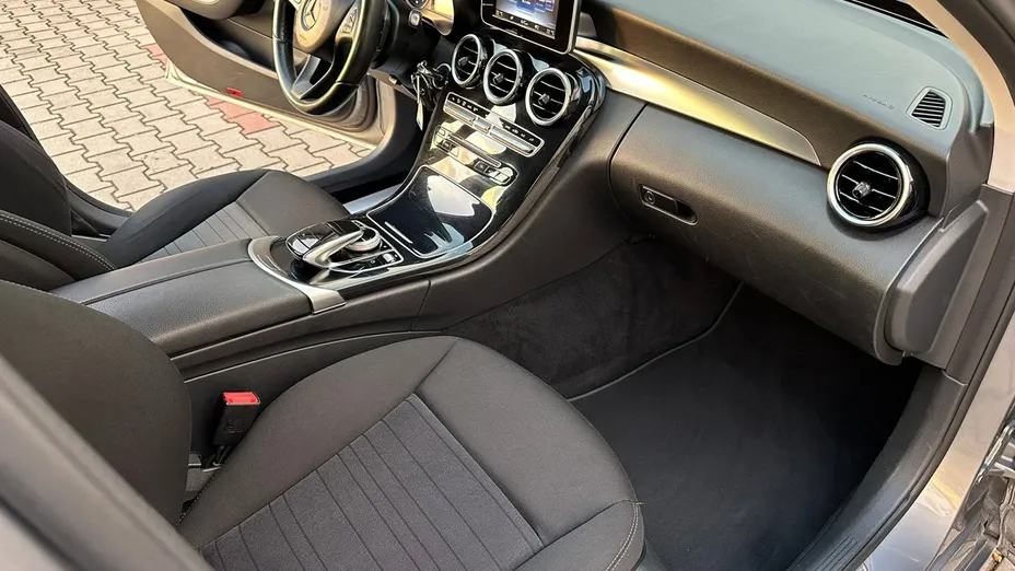 MERCEDES-BENZ C Klasa -
