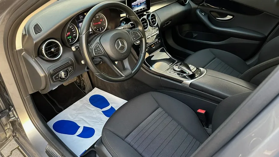 MERCEDES-BENZ C Klasa -