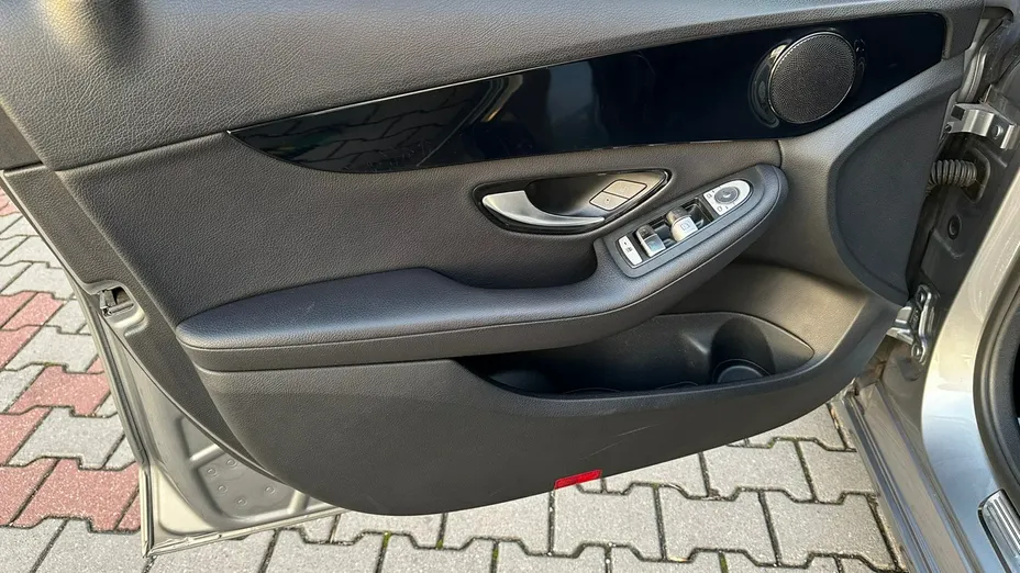MERCEDES-BENZ C Klasa -